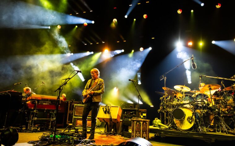 Un mort, deux blessés dans un coup de couteau mortel à l'extérieur du show de Phish en Virginie