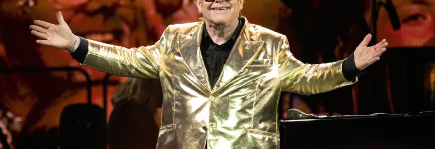 Un nouveau documentaire révèle comment Elton John a transformé ses rabaises en bijoux