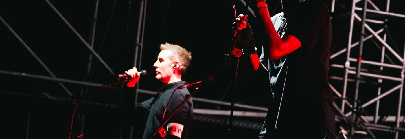 Une attaque massive et une cavalera annoncent le spectacle spécial de São Paulo à l'appui des peuples autochtones de l'Amazonie