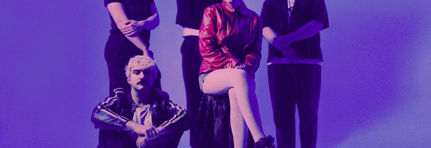 Just Mustard explique comment la « folle expérience » de la tournée avec The Cure a inspiré leur nouvel album Just Mustard explique comment la « folle expérience » de la tournée avec The Cure a inspiré leur nouvel album