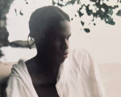 Daniel Caesar - Critique de "Son Of Spergy": un examen courageux d'une relation familiale complexe
