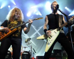 Dave Mustaine explique pourquoi Megadeth reprend "Ride The Lightning" de Metallica : "Nos intentions étaient pures"