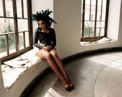 Écoutez le nouveau single stimulant de Celeste, « Time Will Tell »