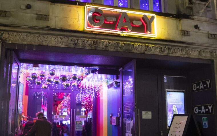 « Il est temps de dire au revoir à Gay Bar », a déclaré le propriétaire après que London ait « ait perdu son identité »