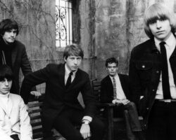 Jimmy Page mène les hommages au co-fondateur et guitariste de Yardbirds Chris Dreja