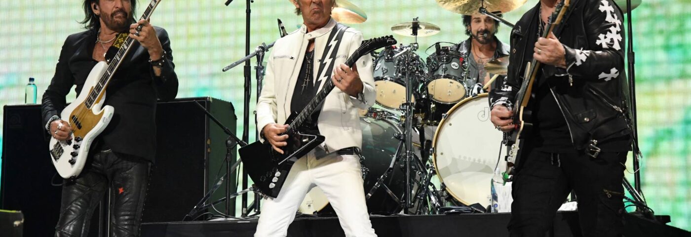 Jonathan Cain de Journey nie l'affirmation de son coéquipier Neal Schon selon laquelle il quitterait le groupe