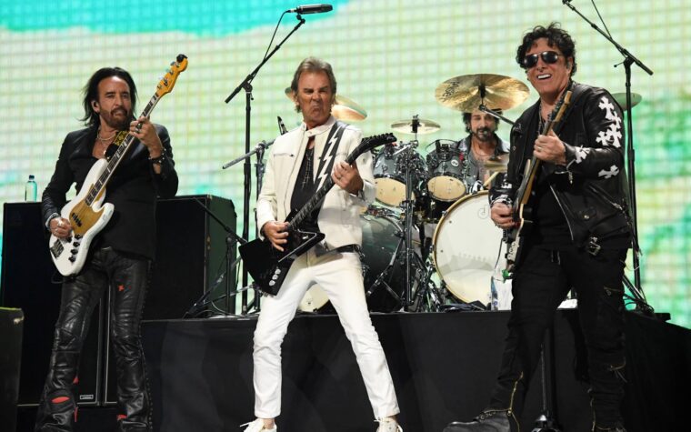 Jonathan Cain de Journey nie l'affirmation de son coéquipier Neal Schon selon laquelle il quitterait le groupe