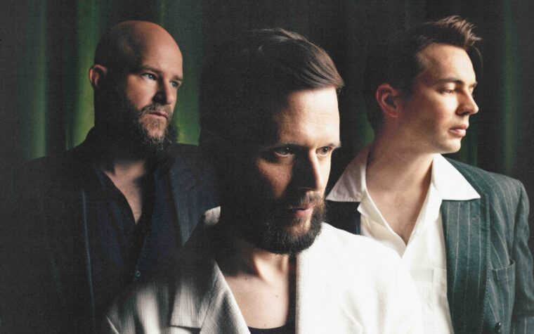La bande originale de White est de ma vie de Harry McVeigh