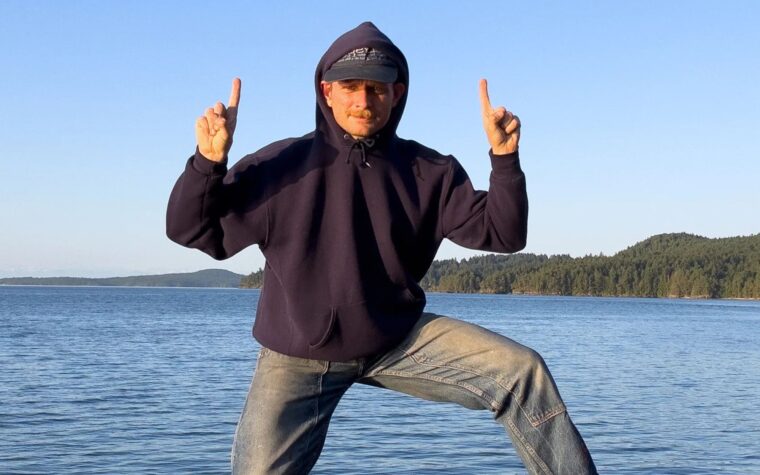 Mac DeMarco annonce une tournée au Royaume-Uni et en Europe pour l'été 2026