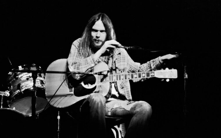 Neil Young annonce une réédition du 50e anniversaire de "Tonight's The Night"
