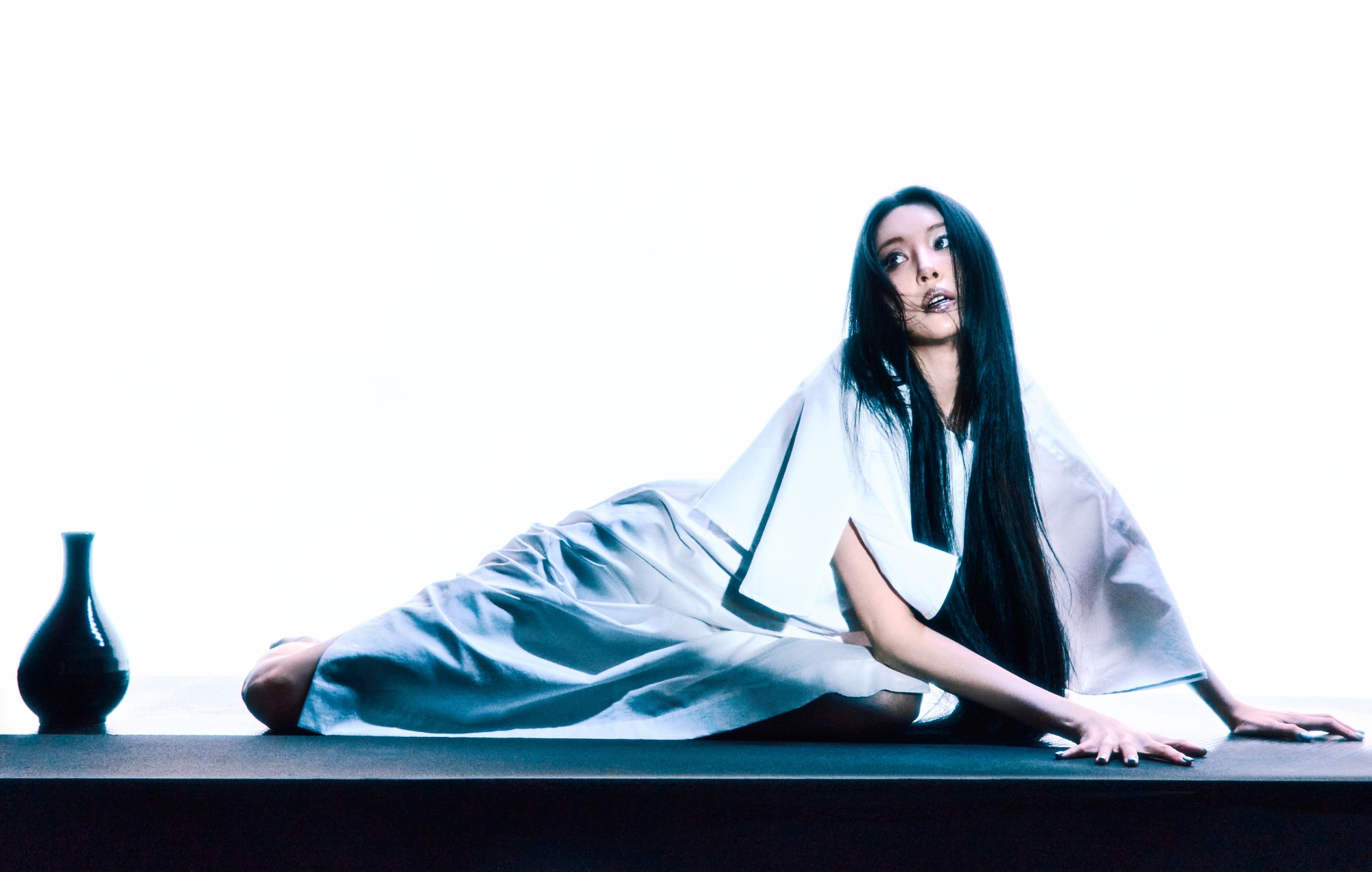 album d'interview cynique de sunmi heart maid