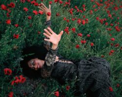 « Ce récit d'être brisé aux pieds d'un homme est très peu responsabilisant »