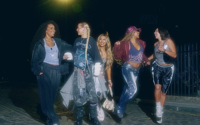 Le groupe de filles amusant XO est prêt à nous remonter le moral