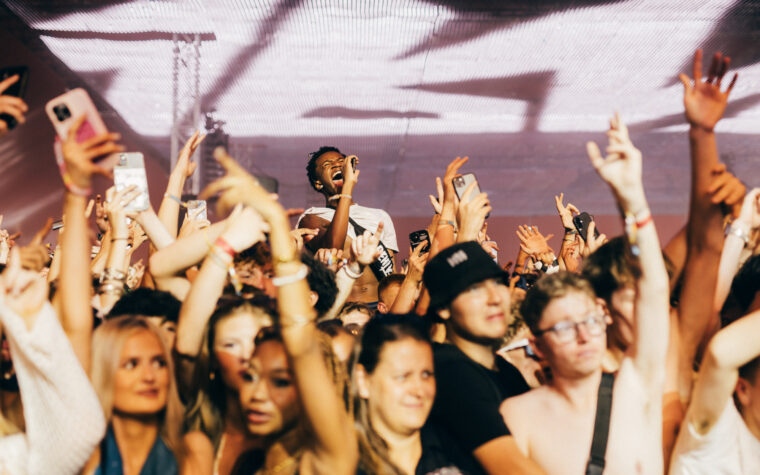 L'interdiction britannique de la billetterie secondaire et des rabatteurs expliquée