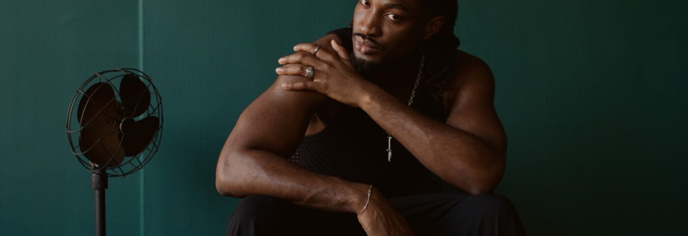 Un R&B élégant qui pourrait oser être plus risqué