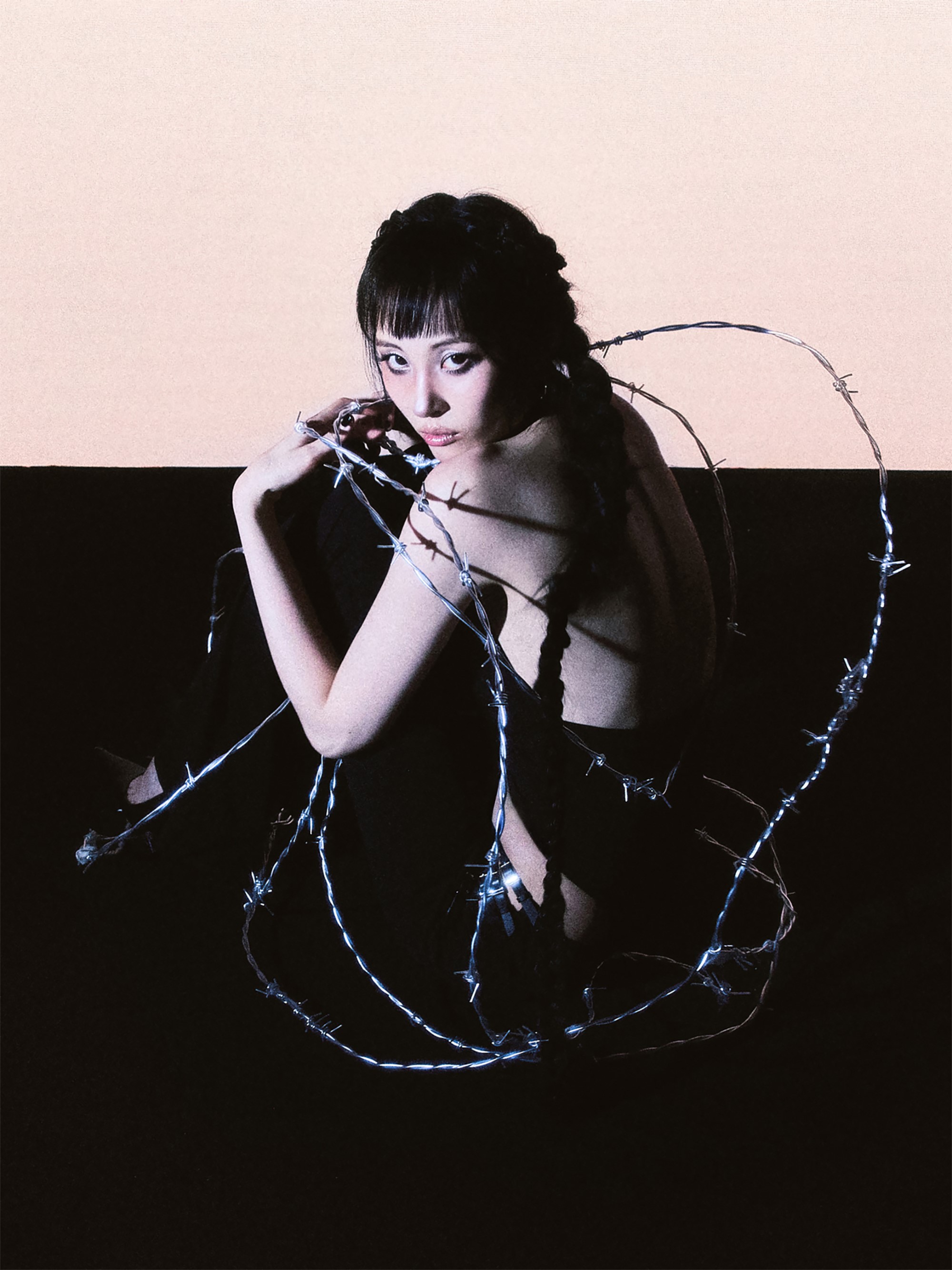 album d'interview cynique de sunmi heart maid