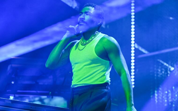 Donald Glover révèle qu'il a été contraint d'annuler sa dernière tournée après avoir subi un accident vasculaire cérébral et une série de problèmes de santé