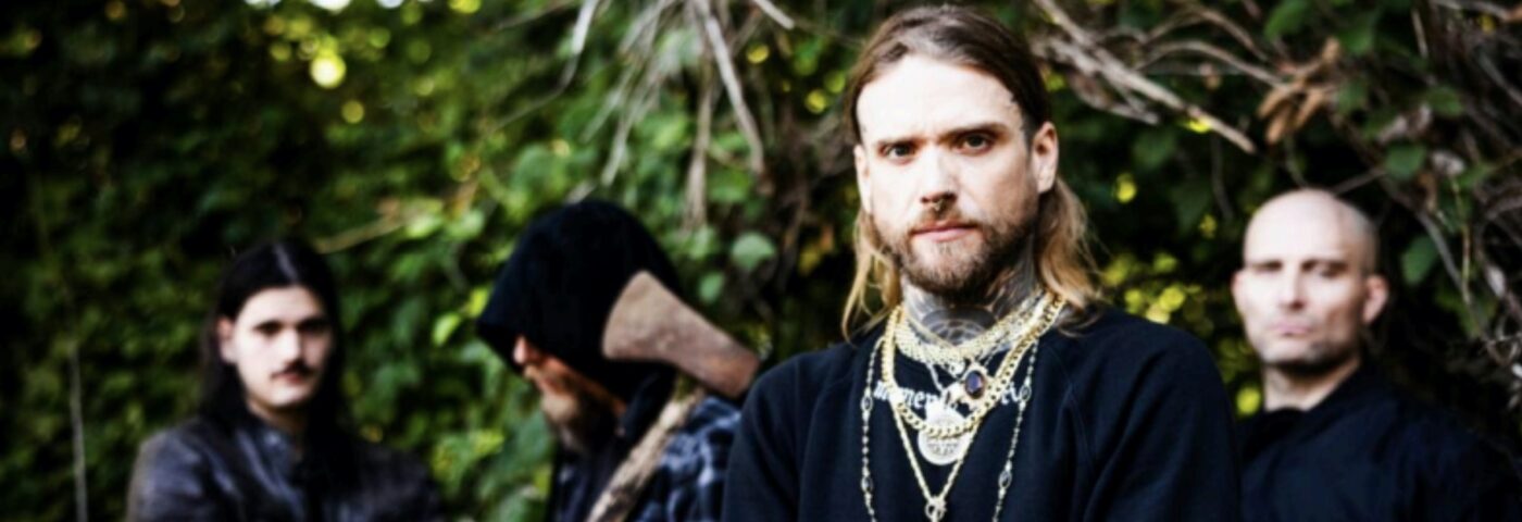 Le groupe de death metal Vitriol s'est séparé à mi-tournée et a laissé son leader bloqué dans une station-service pour « des explosions de colère lâches et faibles ».