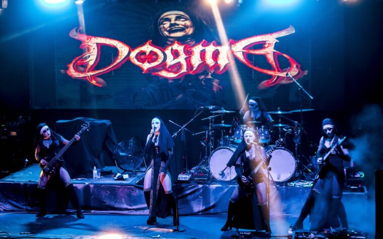 Le groupe de religieuses heavy metal Dogma implose avec des accusations de « manipulation » et de « mauvais traitements »