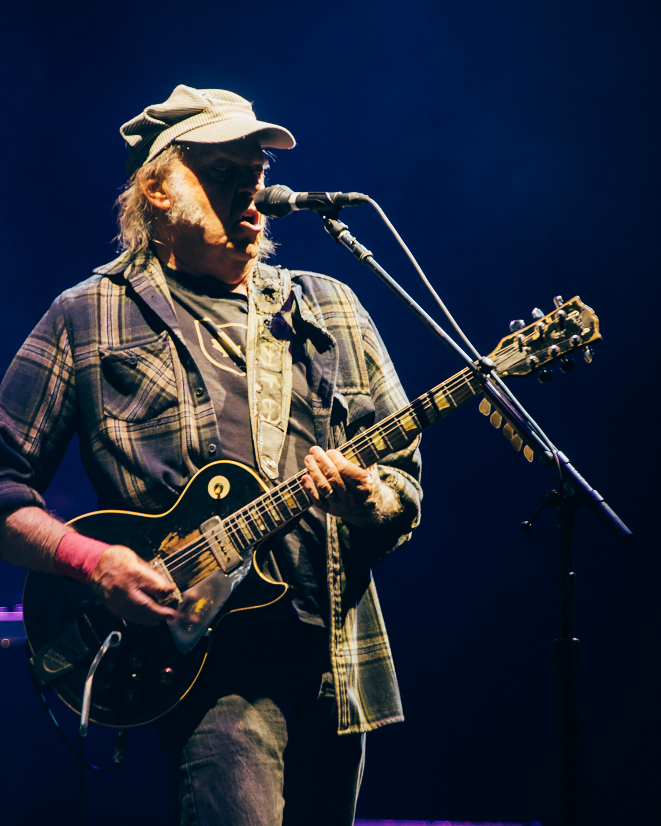 Neil Young en direct à Glastonbury 2025, photo de Derek Bremner