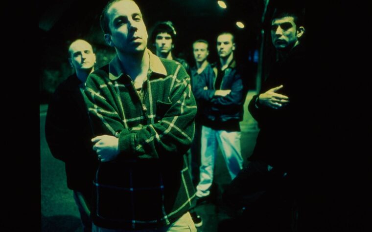 Sabres Of Paradise supprime la musique de Spotify pour « sous-évaluation des artistes, auditeurs sous-estimés et liens financiers avec les technologies d'armes basées sur l'IA »