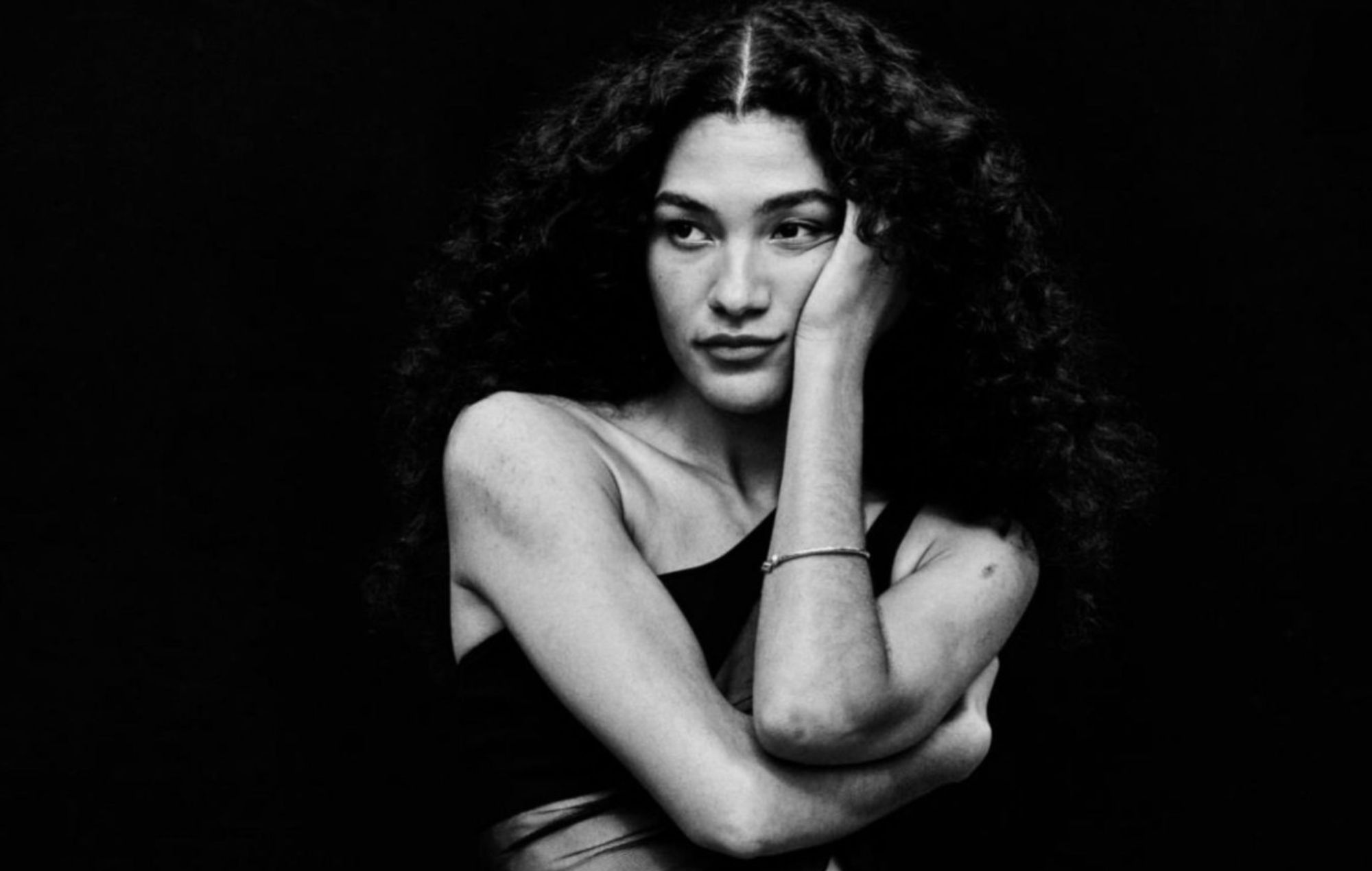 Olivia Dean. Crédit - PRESSE