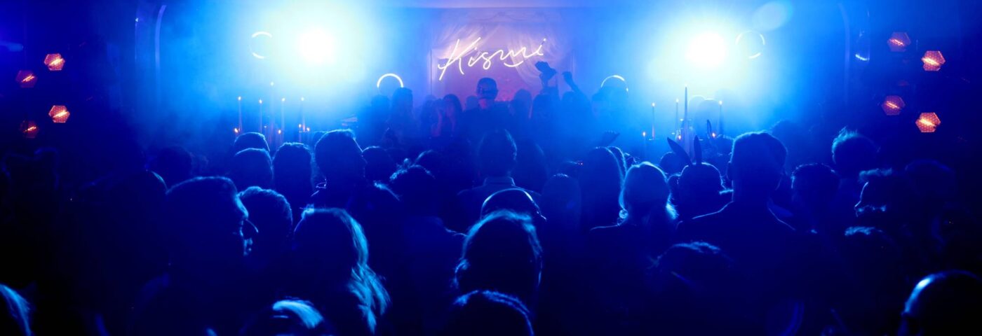 Un salaire vital pour les créatifs pourrait stimuler l'économie britannique de 42 millions de livres sterling, selon une étude