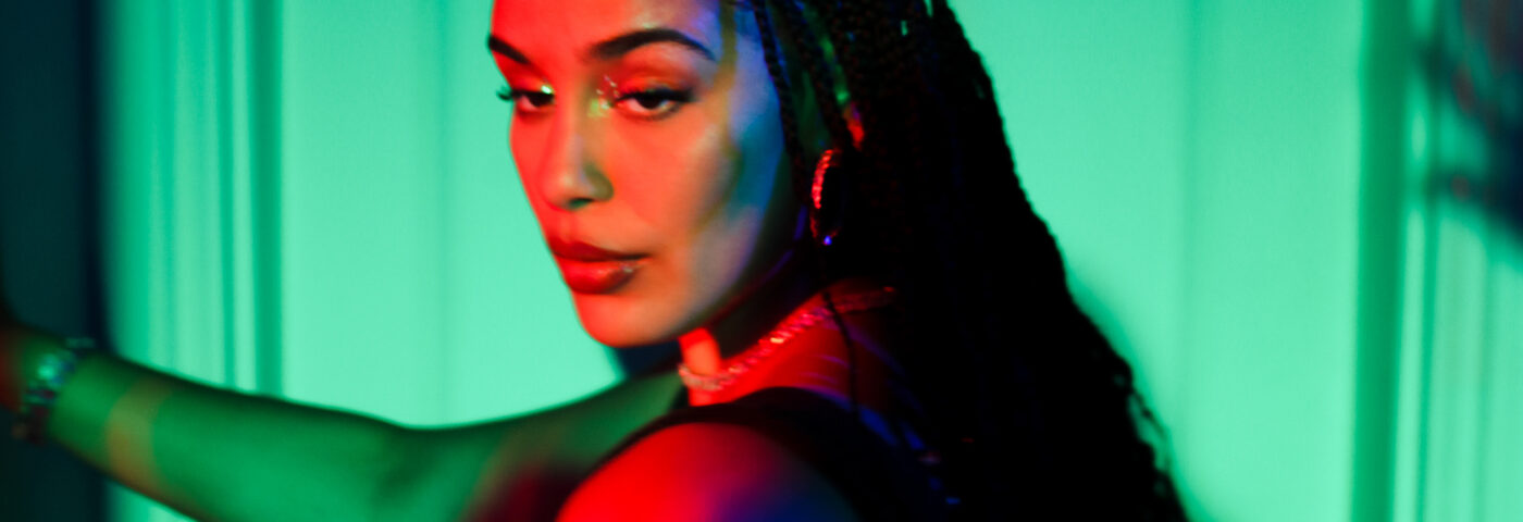 « C'est plus grand qu'un artiste ou qu'une chanson »