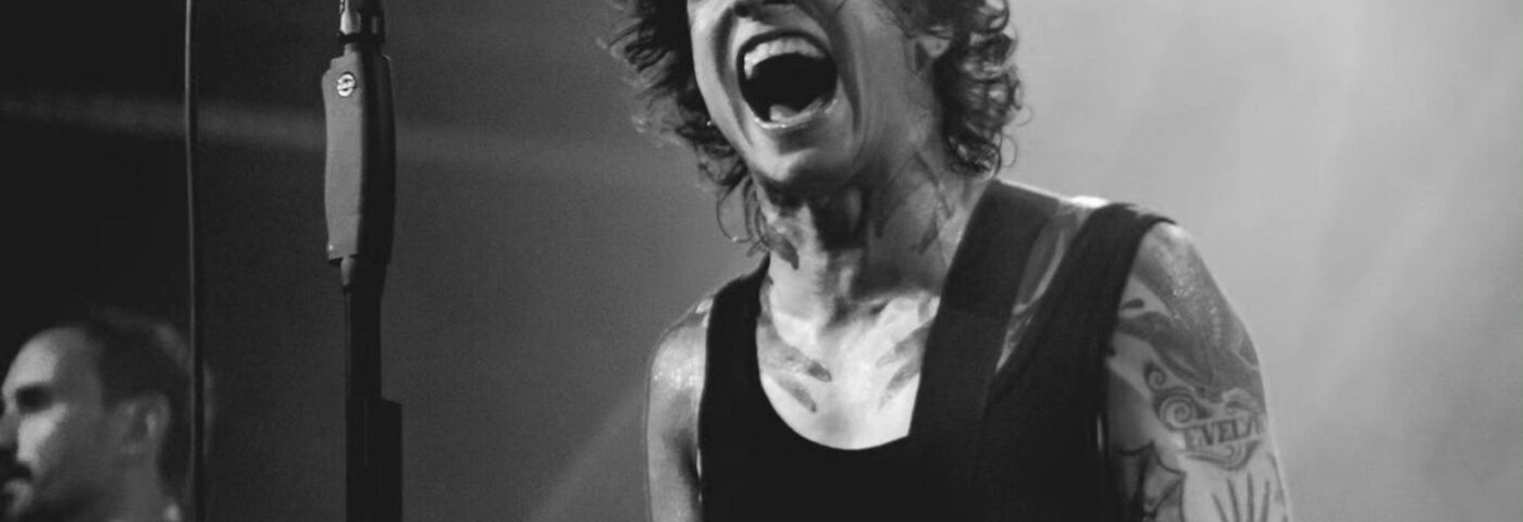 Laura Jane Grace annonce une tournée 2026 des sites de base au Royaume-Uni et en Irlande