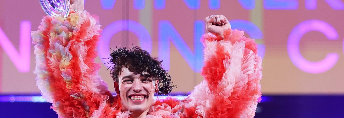 Nemo, vainqueur de l'Eurovision, rend son trophée en signe de protestation contre « la participation continue d'Israël »