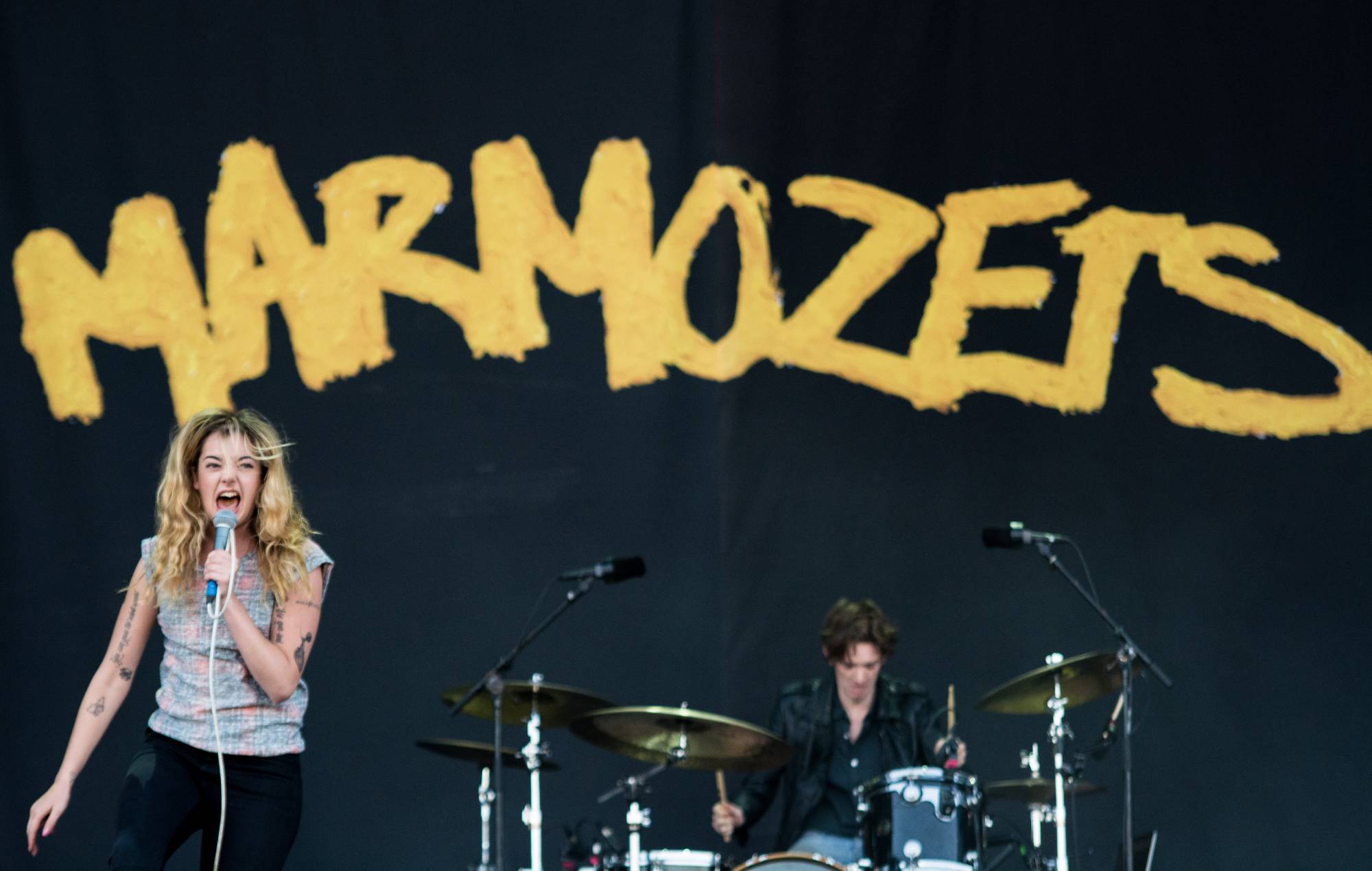 Becca Macintyre et Josh Macintyre de Marmozets se produisent au NOS Alive Festival 2015 à Lisbonne, Portugal. (Photo de Pedro Gomes/Redferns via Getty Images)