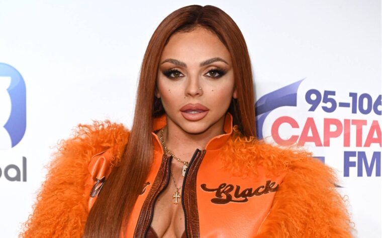 Jesy Nelson de Little Mix dit que les petites filles pourraient « ne jamais pouvoir marcher » en raison d'une maladie musculaire rare Jesy Nelson de Little Mix dit que les petites filles pourraient « ne jamais pouvoir marcher » en raison d'une maladie musculaire rare