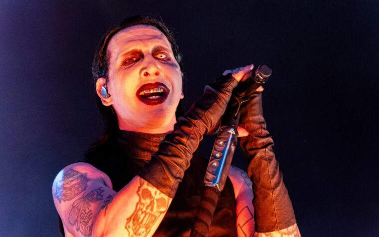 Le procès pour agression sexuelle de Marilyn Manson contre une ancienne assistante a été relancé en vertu d'une nouvelle loi californienne Le procès pour agression sexuelle de Marilyn Manson contre une ancienne assistante a été relancé en vertu d'une nouvelle loi californienne