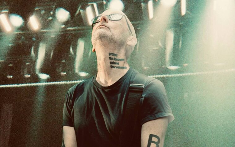 Moby annonce le seul concert londonien de l'été 2026 avec un immense spectacle surplombant la Tamise Moby annonce le seul concert londonien de l'été 2026 avec un immense spectacle surplombant la Tamise