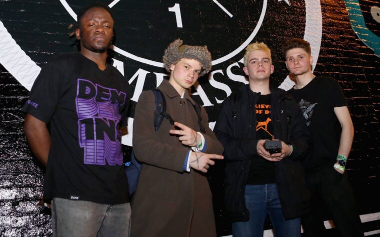 « Nous l'aimions tous tellement » « Nous l'aimions tous tellement »