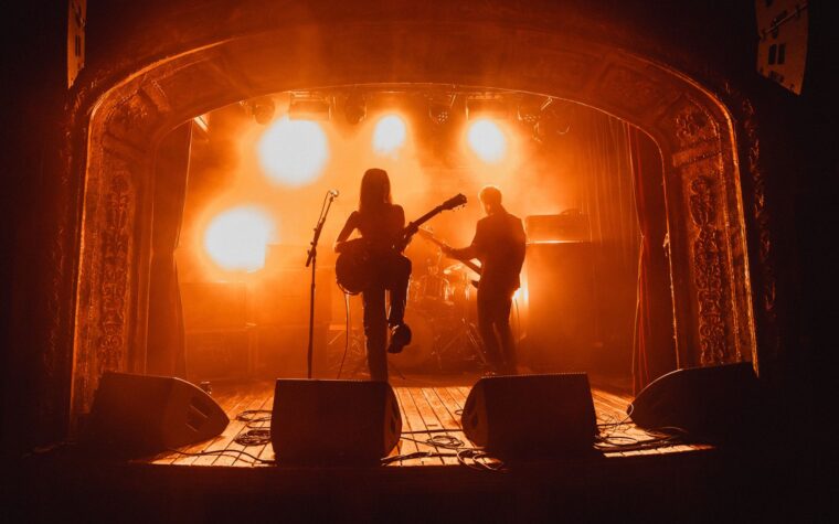 Music Venue Trust et The National Lottery s'associent pour « le plus grand festival du Royaume-Uni à votre porte » : Everywhere At Once Music Venue Trust et The National Lottery s'associent pour « le plus grand festival du Royaume-Uni à votre porte » : Everywhere At Once