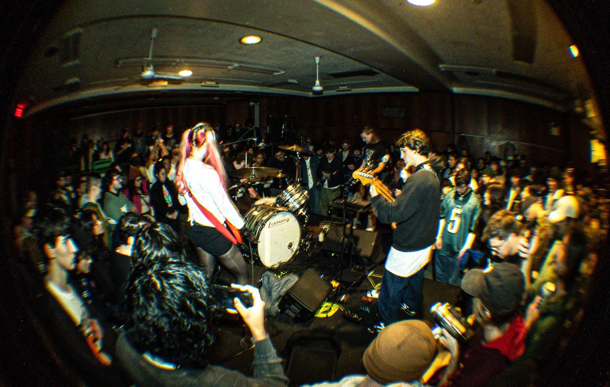 Ils vident un plan d'eau TAGABOW