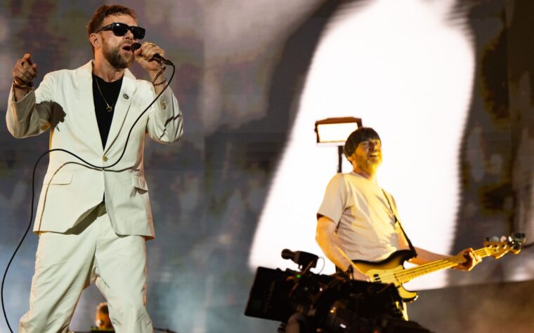 Alex James revient sur Blur pour « Britpop Classical » – et s'il reviendrait un jour à Coachella Alex James revient sur Blur pour « Britpop Classical » – et s'il reviendrait un jour à Coachella