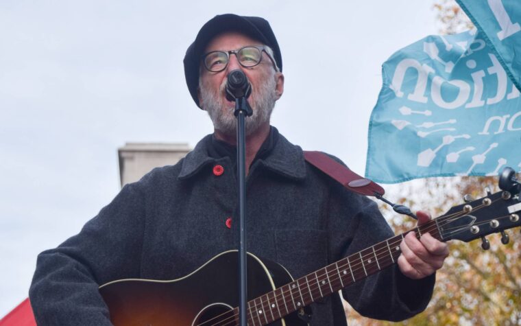 « Le peuple britannique ne se laissera pas tromper par de tels escrocs » « Le peuple britannique ne se laissera pas tromper par de tels escrocs »