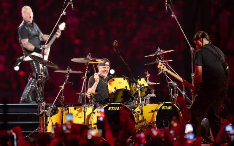Metallica ajoute six spectacles à sa résidence au Las Vegas Sphere en raison d'une « demande incroyable » Metallica ajoute six spectacles à sa résidence au Las Vegas Sphere en raison d'une « demande incroyable »