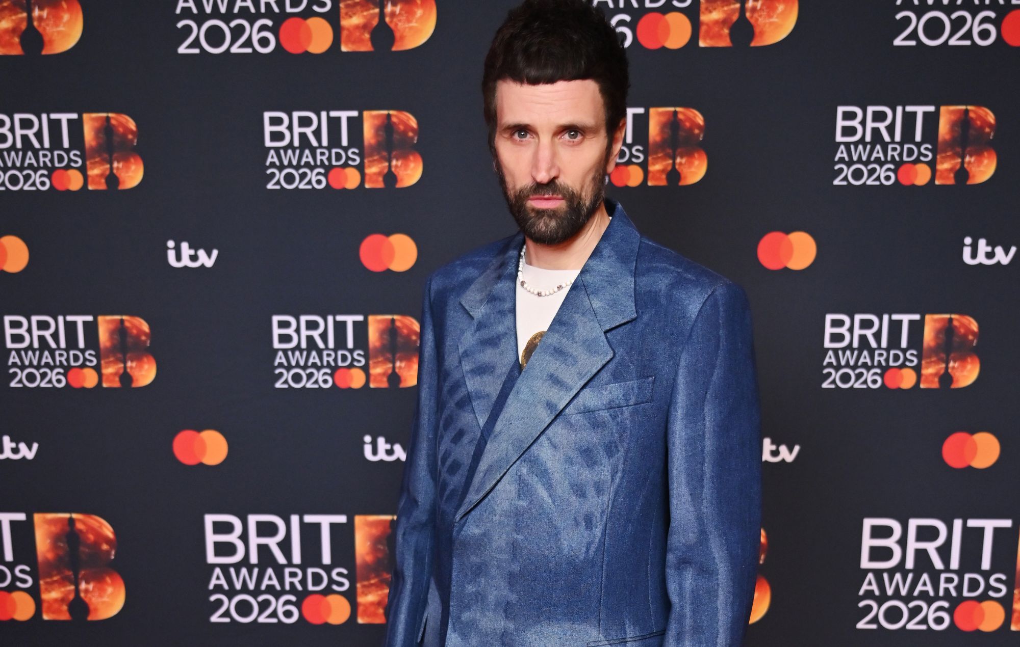 Serge Pizzorno assiste aux BRIT Awards 2026