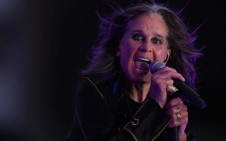 Une immense statue d'Ozzy Osbourne sera dévoilée au festival Hellfest en France en juin Une immense statue d'Ozzy Osbourne sera dévoilée au festival Hellfest en France en juin