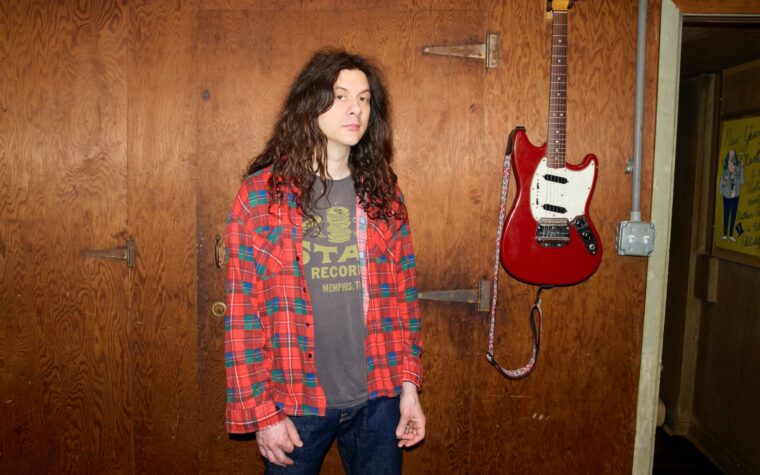 Kurt Vile annonce un nouvel album « Philadelphia's Been Good To Me » avec l'atmosphère « Chance To Bleed » et une tournée en 2026 au Royaume-Uni, en Europe et en Amérique du Nord Kurt Vile annonce un nouvel album « Philadelphia's Been Good To Me » avec l'atmosphère « Chance To Bleed » et une tournée en 2026 au Royaume-Uni, en Europe et en Amérique du Nord