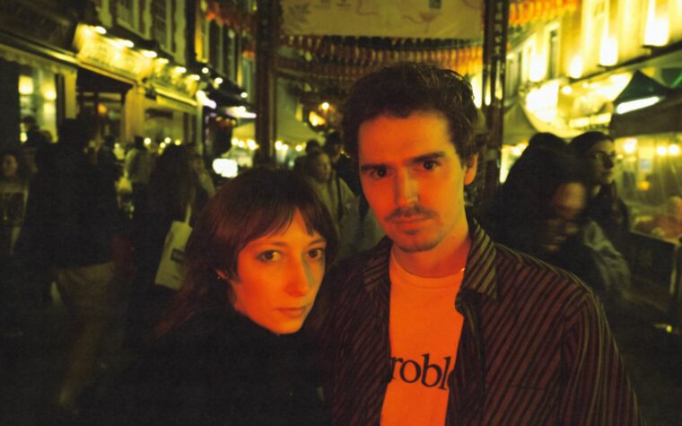 un parti décadent et libre, soutenu par une véritable humanité un parti décadent et libre, soutenu par une véritable humanité