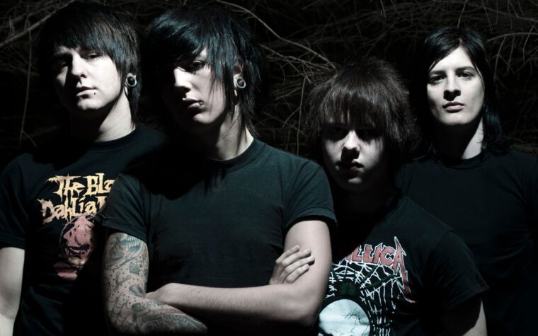 Bring Me The Horizon annonce le réenregistrement de son premier album « Count Your Blessings » pour son 20e anniversaire – et la diffusion de l'album dans son intégralité à Outbreak Bring Me The Horizon annonce le réenregistrement de son premier album « Count Your Blessings » pour son 20e anniversaire – et la diffusion de l'album dans son intégralité à Outbreak