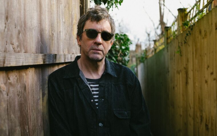Graham Coxon sortira son album inédit de 2011 « Castle Park » alors qu'il réédite son catalogue solo Graham Coxon sortira son album inédit de 2011 « Castle Park » alors qu'il réédite son catalogue solo