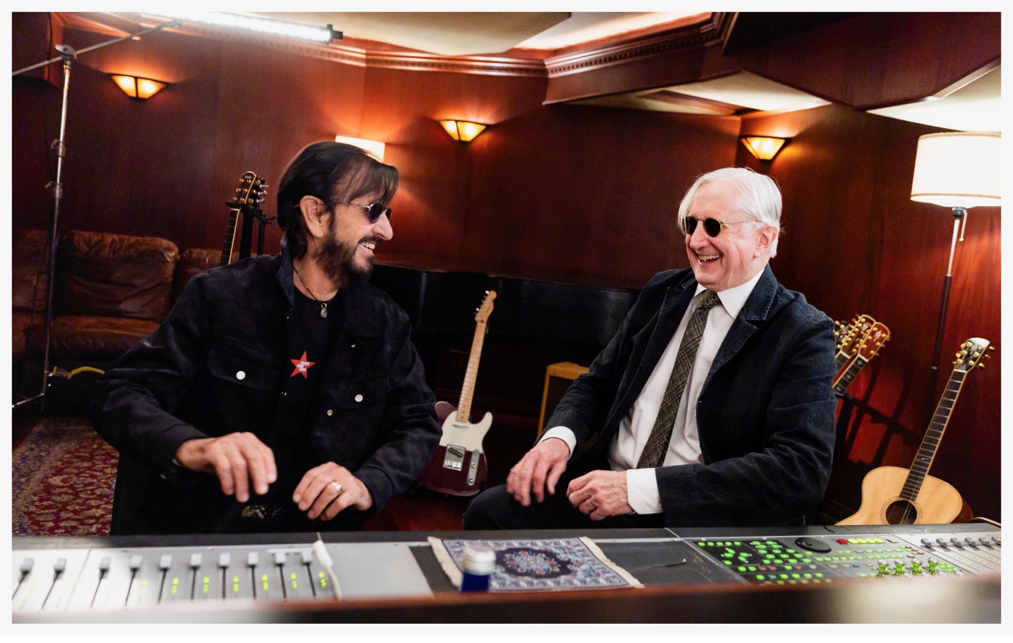 Ringo Starr et T Bone Burnett. Crédit : Scott Ritchie