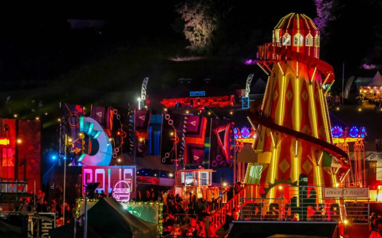 Boomtown a le feu vert jusqu’en 2030, malgré les objections des militants Boomtown a le feu vert jusqu’en 2030, malgré les objections des militants