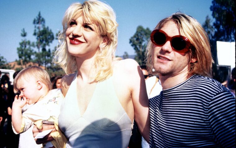 Courtney Love révèle de qui parlent réellement les paroles de « Heart-Shaped Box » de Nirvana Courtney Love révèle de qui parlent réellement les paroles de « Heart-Shaped Box » de Nirvana