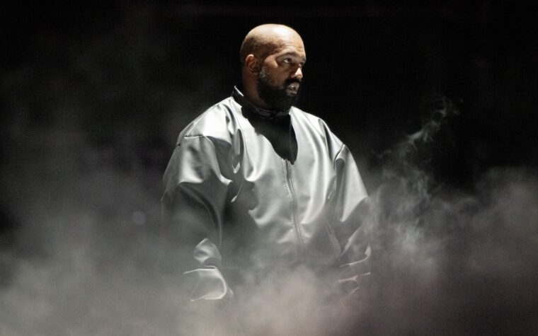 Kanye West fait venir Lauryn Hill et Travis Scott pour une deuxième soirée bruyante au SoFi Stadium Kanye West fait venir Lauryn Hill et Travis Scott pour une deuxième soirée bruyante au SoFi Stadium